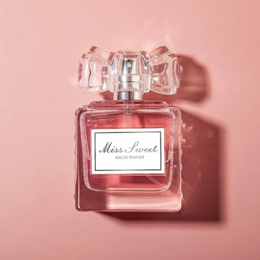 Eau de Parfum Femme 50ml – Notes Florales | Pêche, Rose, Bergamote & Patchouli